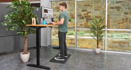Sit and stand comfortably throughout the day with our award-winning UPLIFT V2 T-Frame